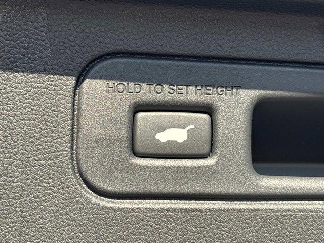 new 2025 Honda Pilot car, priced at $47,837