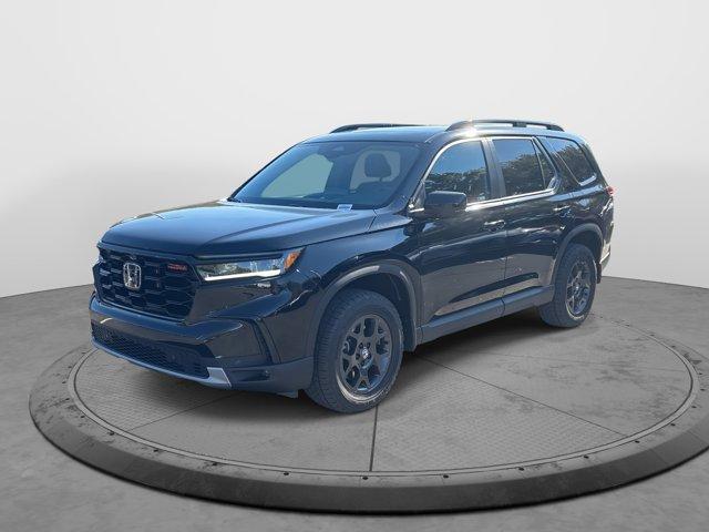 new 2025 Honda Pilot car, priced at $47,837