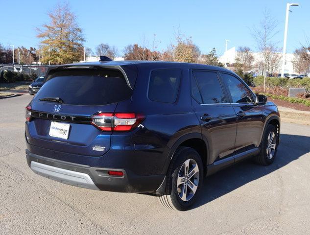 new 2025 Honda Pilot car, priced at $45,995