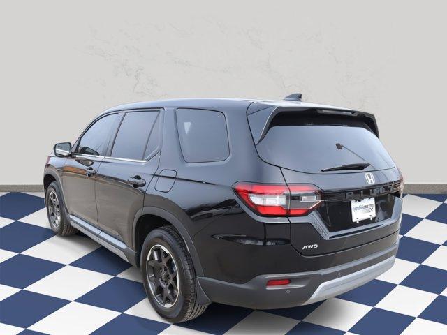 new 2025 Honda Pilot car, priced at $48,250