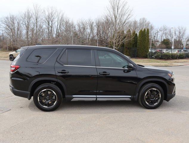 new 2025 Honda Pilot car, priced at $48,250