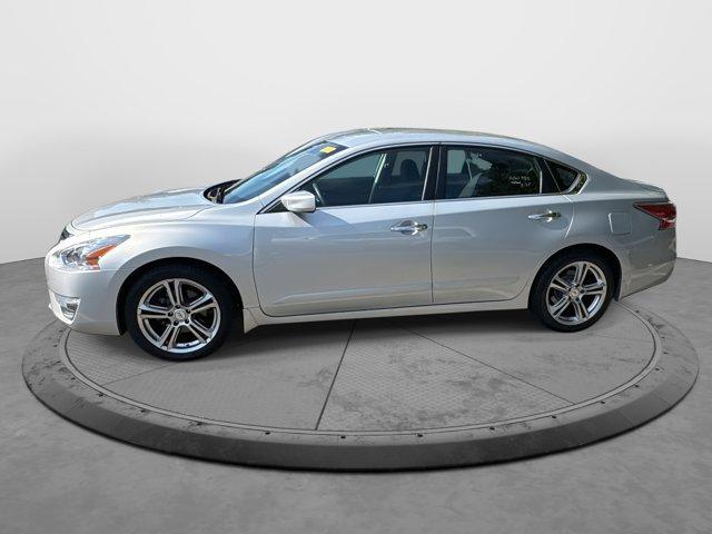 used 2015 Nissan Altima car, priced at $12,994