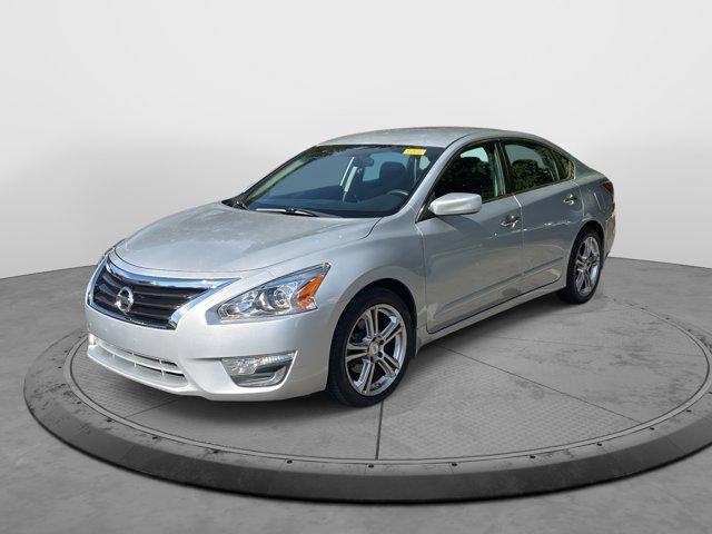 used 2015 Nissan Altima car, priced at $12,994