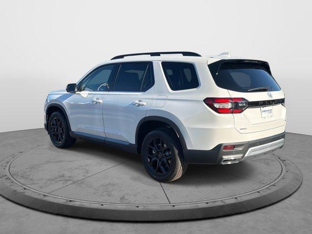 new 2025 Honda Pilot car, priced at $49,171