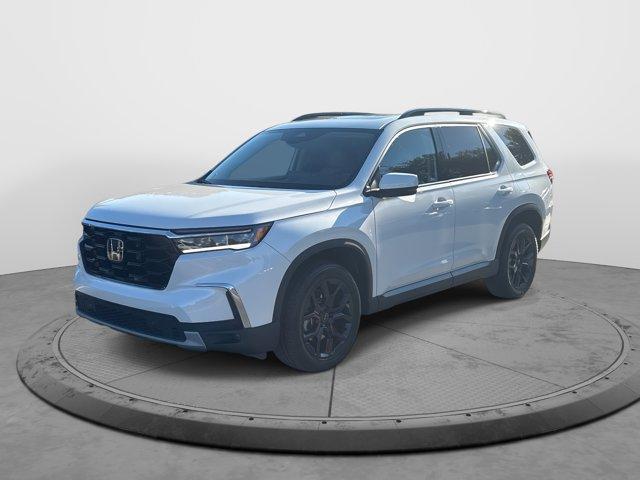 new 2025 Honda Pilot car, priced at $49,171