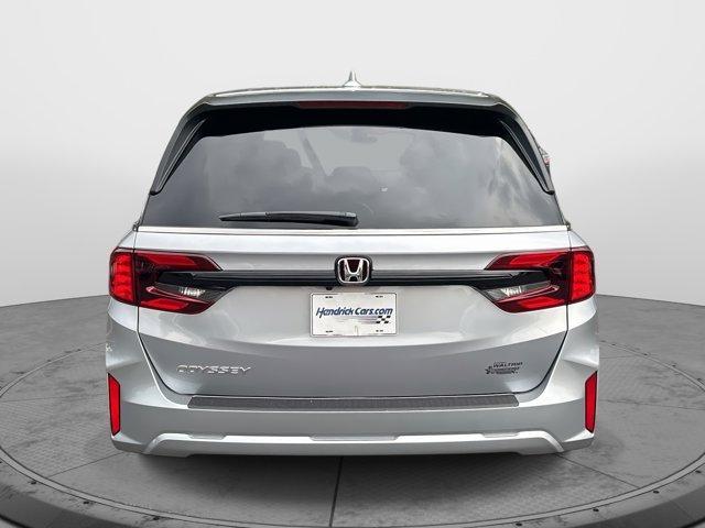new 2026 Honda Odyssey car, priced at $44,290