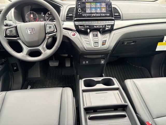 new 2026 Honda Odyssey car, priced at $44,290