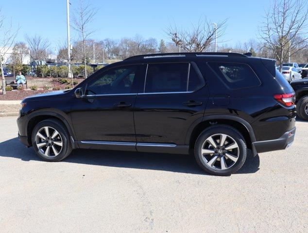 new 2025 Honda Pilot car, priced at $50,050