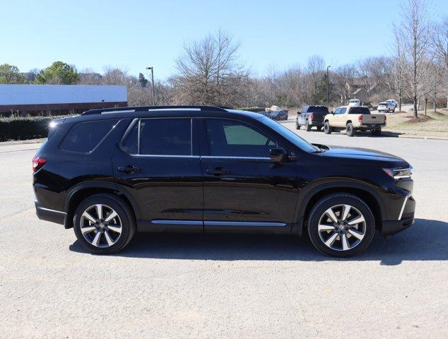 new 2025 Honda Pilot car, priced at $50,050