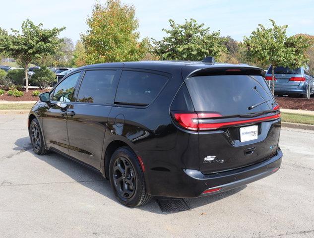 used 2022 Chrysler Pacifica Hybrid car, priced at $34,983