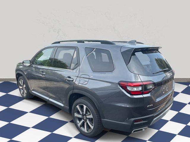 used 2025 Honda Pilot car, priced at $51,050