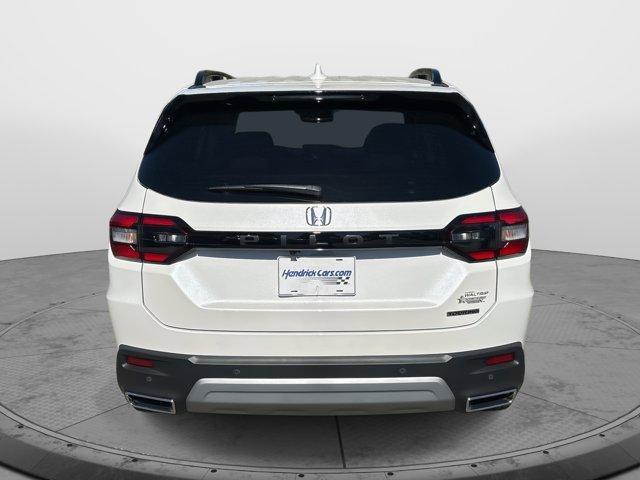 new 2025 Honda Pilot car, priced at $47,232