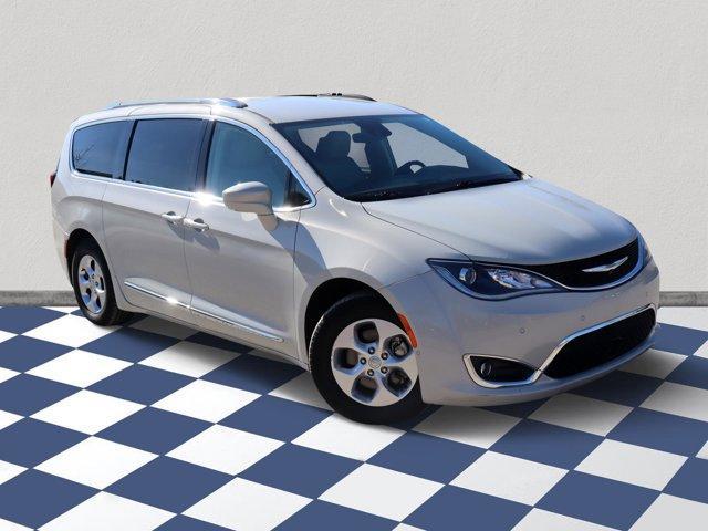 used 2017 Chrysler Pacifica car, priced at $12,892