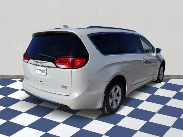 used 2017 Chrysler Pacifica car, priced at $12,892