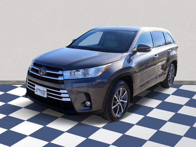 used 2017 Toyota Highlander car, priced at $20,528