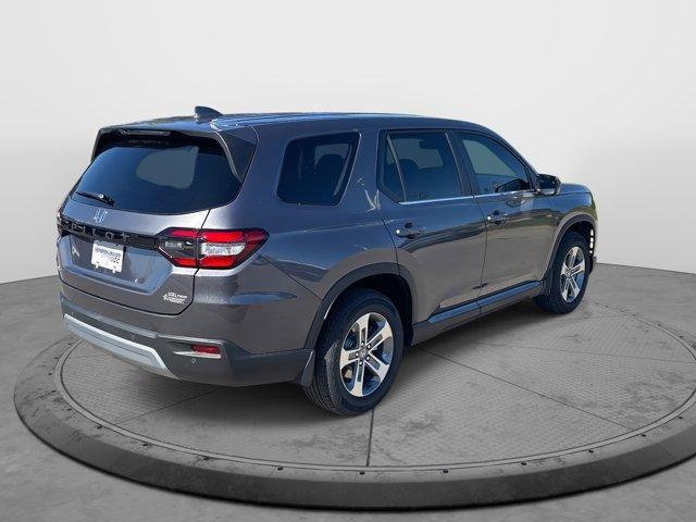 new 2025 Honda Pilot car, priced at $44,820