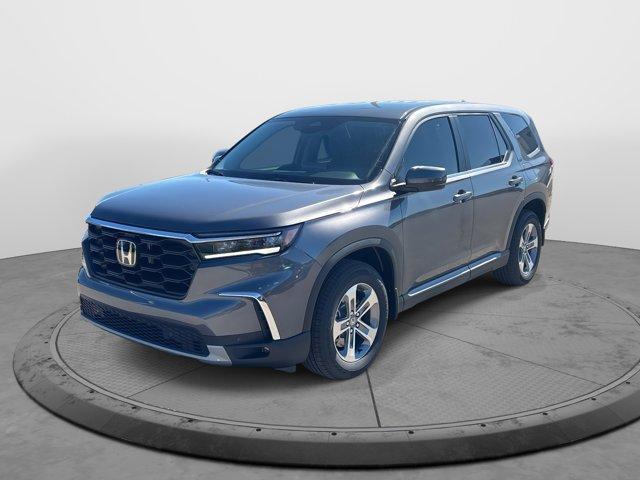 new 2025 Honda Pilot car, priced at $44,820