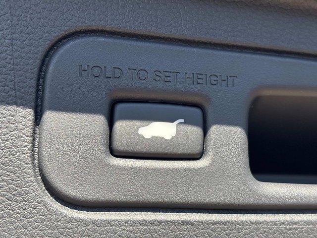 new 2025 Honda Pilot car, priced at $44,820