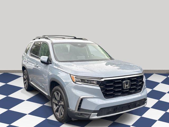 used 2023 Honda Pilot car, priced at $49,425