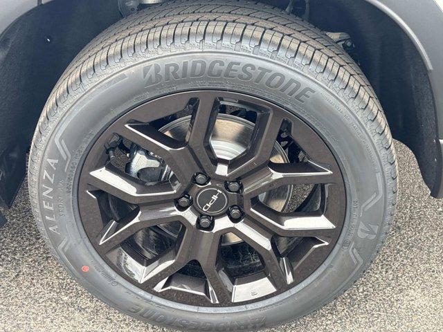 new 2025 Honda Pilot car, priced at $52,405
