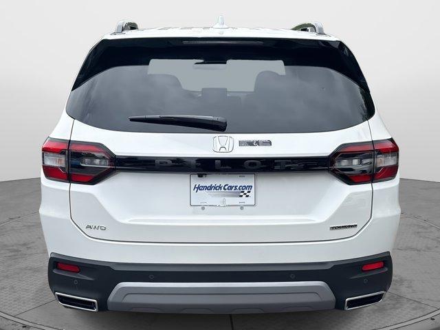 new 2025 Honda Pilot car, priced at $52,405