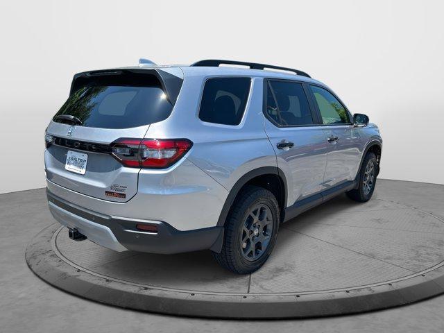 new 2025 Honda Pilot car, priced at $49,850