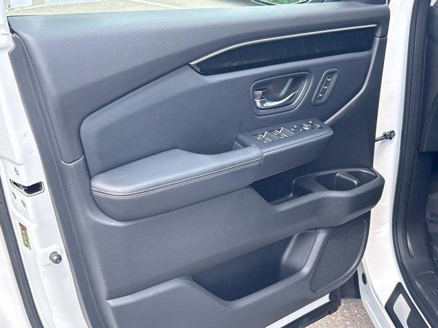 used 2024 Honda Pilot car, priced at $52,891