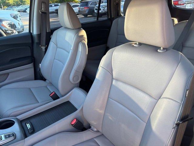used 2021 Honda Pilot car, priced at $25,671
