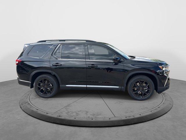 new 2025 Honda Pilot car, priced at $49,850