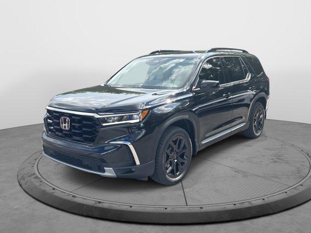new 2025 Honda Pilot car, priced at $49,850