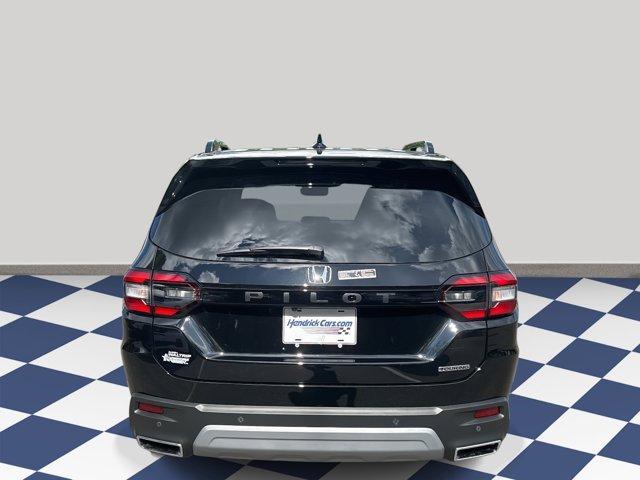 new 2025 Honda Pilot car, priced at $49,850
