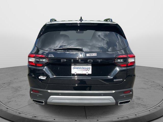 new 2025 Honda Pilot car, priced at $49,850