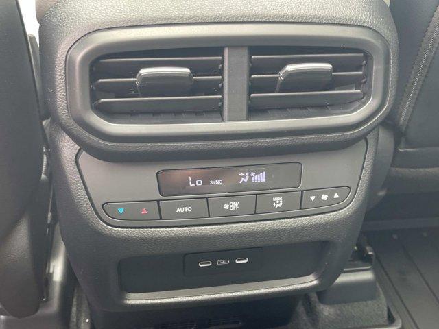 new 2025 Honda Pilot car, priced at $48,940