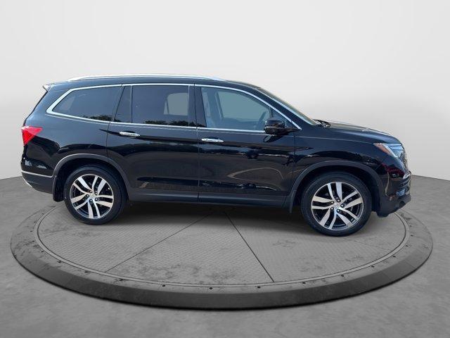 used 2017 Honda Pilot car, priced at $23,592