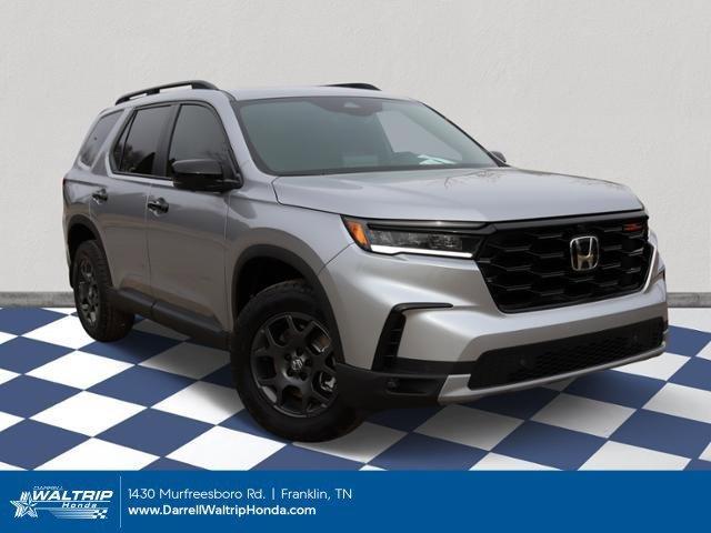 new 2025 Honda Pilot car, priced at $50,580