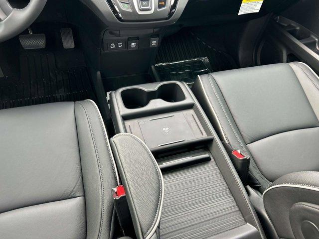 new 2026 Honda Odyssey car, priced at $48,990