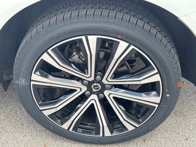 used 2023 Volvo XC60 car, priced at $41,927