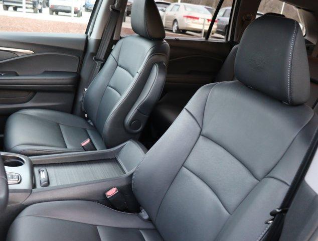 used 2022 Honda Pilot car, priced at $35,820