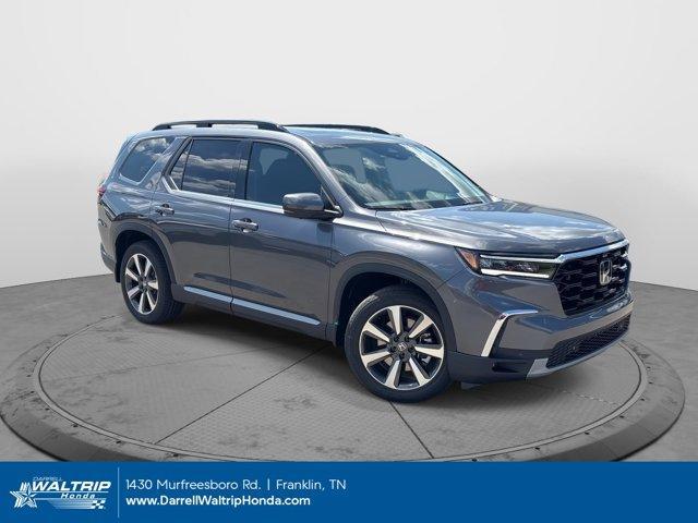 new 2025 Honda Pilot car, priced at $50,182