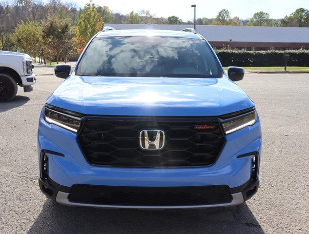 new 2025 Honda Pilot car, priced at $50,250