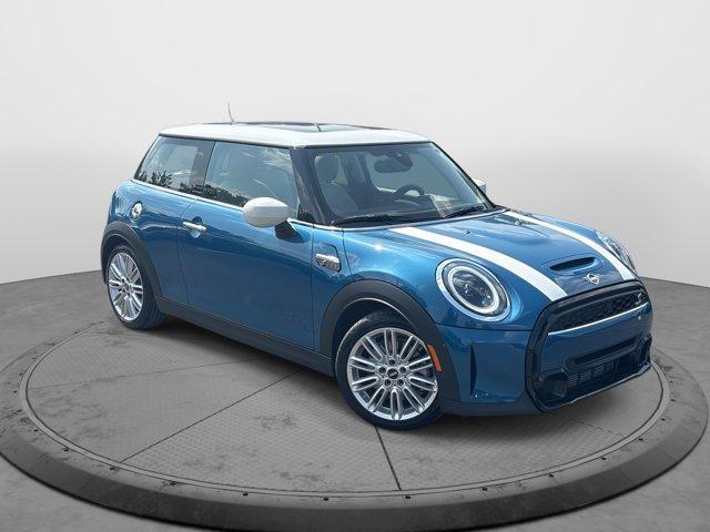 used 2024 MINI Hardtop car, priced at $30,888