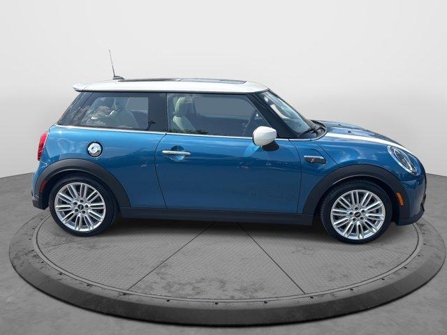 used 2024 MINI Hardtop car, priced at $30,888