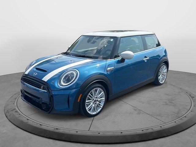 used 2024 MINI Hardtop car, priced at $30,888