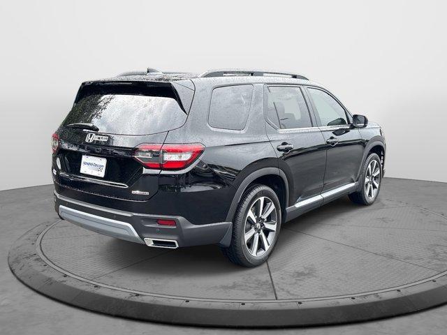 new 2025 Honda Pilot car, priced at $47,950