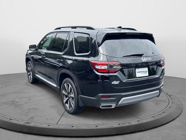 new 2025 Honda Pilot car, priced at $47,950