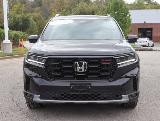 new 2025 Honda Pilot car, priced at $49,495