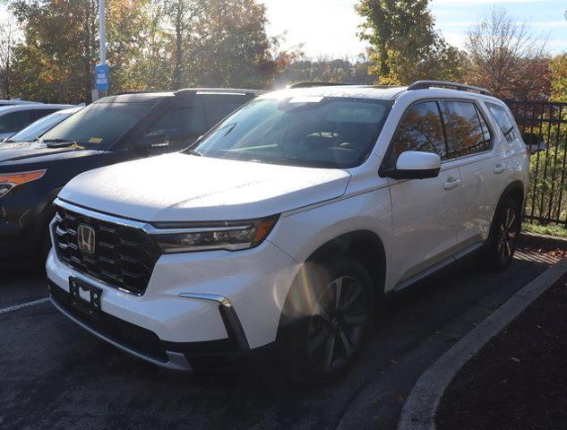 used 2023 Honda Pilot car, priced at $48,820