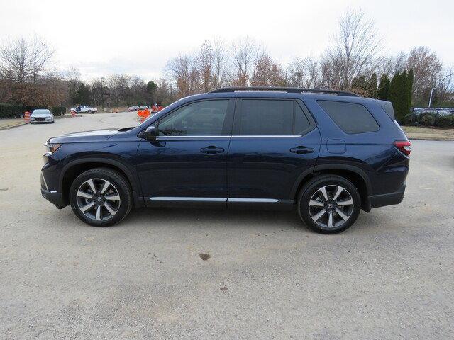 new 2025 Honda Pilot car, priced at $49,615