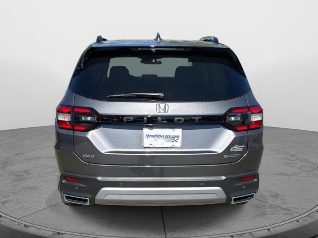 new 2025 Honda Pilot car, priced at $49,291