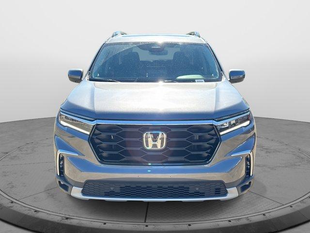 new 2025 Honda Pilot car, priced at $49,291